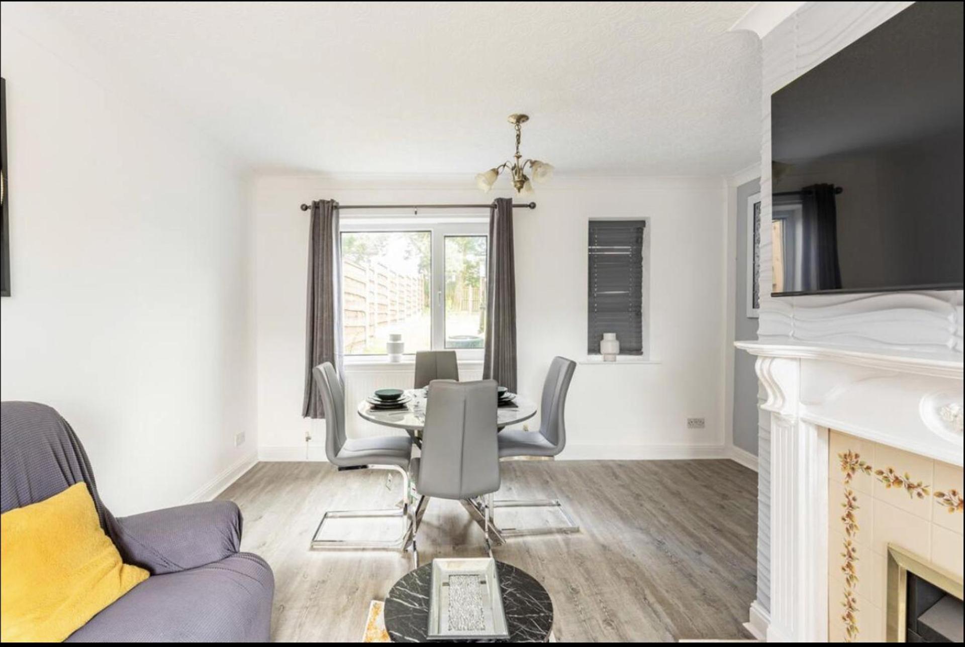 Come & Unwind In Charming 5 Bed House In Blackburn Blackburn  Exterior foto